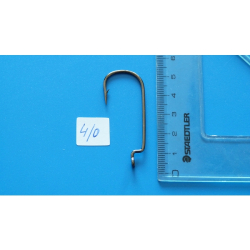 HIKARU WORM 4/0 (10 UN.)